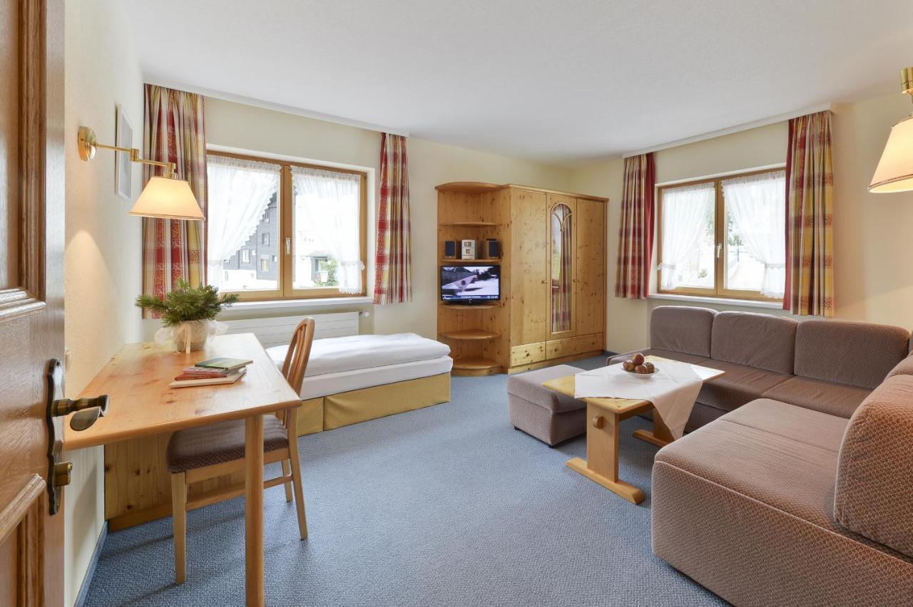 Hotel Haus Wallis Lech am Arlberg Pokoj fotografie