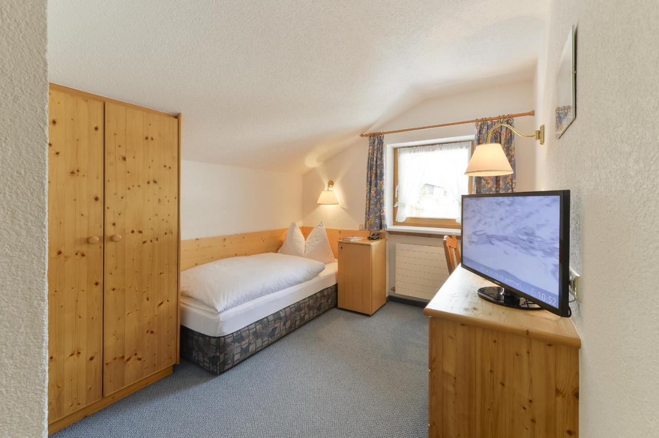Hotel Haus Wallis Lech am Arlberg Pokoj fotografie